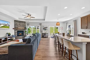 N67W25380 Aspen Ln, Sussex, WI 53089 - Photo 5