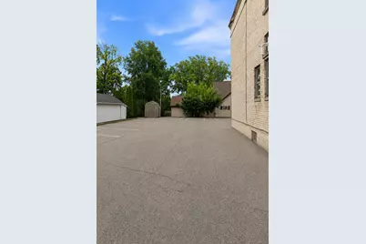 323  Fredonia Ave, Fredonia, WI 53021 - Photo 5