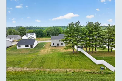 535  Arbor Ridge Dr, Delavan, WI 53115 - Photo 3
