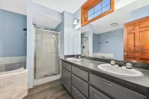 N51W16945 Fair Oak Pkwy, Menomonee Falls, WI 53051 - Photo 19