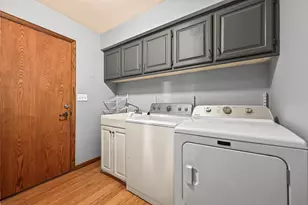 N51W16945 Fair Oak Pkwy, Menomonee Falls, WI 53051 - Photo 15