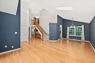 N51W16945 Fair Oak Pkwy, Menomonee Falls, WI 53051 - Photo 5