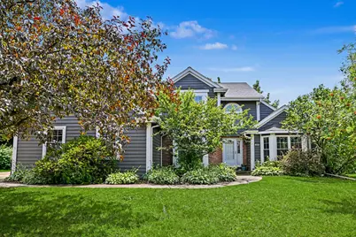 N51W16945  Fair Oak Pkwy, Menomonee Falls, WI 53051 - Photo 29