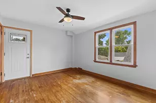 2945 N 69th St, Milwaukee, WI 53210 - Photo 15