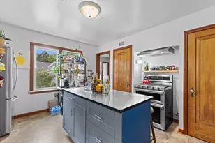 2945 N 69th St, Milwaukee, WI 53210 - Photo 33