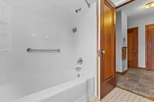 2945 N 69th St, Milwaukee, WI 53210 - Photo 13