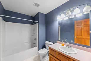 612 Sweetbriar Ln, Watertown, WI 53098 - Photo 11