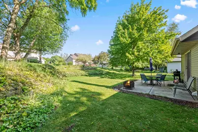 612  Sweetbriar Ln, Watertown, WI 53098 - Photo 25
