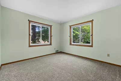 1335  Hickory Dr #A, Waukesha, WI 53186 - Photo 21