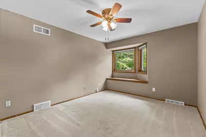 3235 S 149th St, New Berlin, WI 53151 - Photo 17