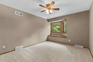 3235 S 149th St, New Berlin, WI 53151 - Photo 17