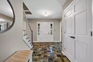 1 Shorewood Ct, Racine, WI 53402 - Photo 5