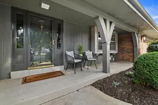 1 Shorewood Ct, Racine, WI 53402 - Photo 3