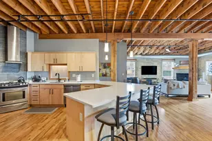 418 N 3rd St, Milwaukee, WI 53203 - Photo 9