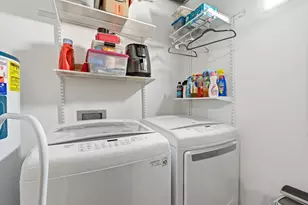 418 N 3rd St, Milwaukee, WI 53203 - Photo 37