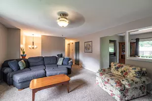 1606 Cliffview Dr, Holmen, WI 54636 - Photo 3