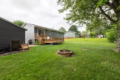 1606  Cliffview Dr, Holmen, WI 54636 - Photo 17