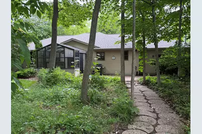 1912  Mapletree Rd, Howards Grove, WI 53083 - Photo 7