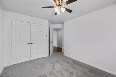 2201  Stonecroft Dr #2203, Grafton, WI 53024 - Photo 21