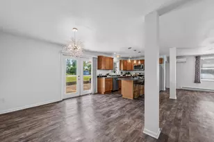 2201 Stonecroft Dr, Grafton, WI 53024 - Photo 11