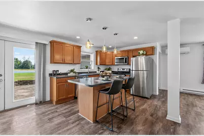 2201  Stonecroft Dr #2203, Grafton, WI 53024 - Photo 7