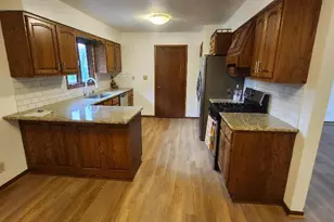 1707 Miller Rd, Lake Geneva, WI 53147 - Photo 7