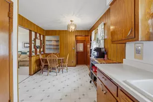 1817 Wilson Ave, Sheboygan, WI 53081 - Photo 3