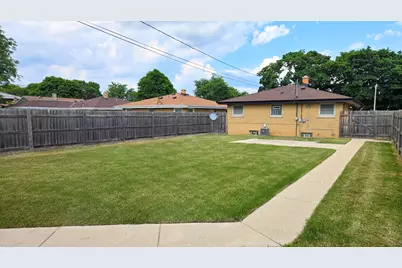 4321 N 75th St, Milwaukee, WI 53216 - Photo 21