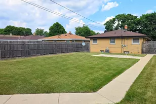 4321 N 75th St, Milwaukee, WI 53216 - Photo 21