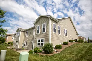 7871 W Park Cir Way, Franklin, WI 53132 - Photo 27
