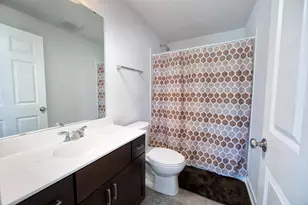7871 W Park Cir Way, Franklin, WI 53132 - Photo 23