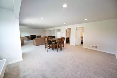 7871 W Park Cir Way, Franklin, WI 53132 - Photo 21