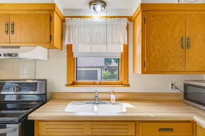 4359 N 82nd St, Milwaukee, WI 53222 - Photo 25