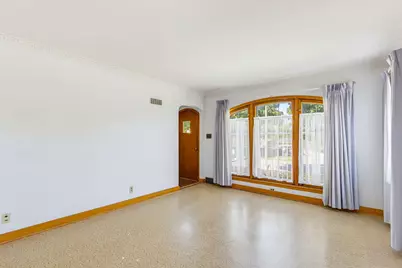 4359 N 82nd St, Milwaukee, WI 53222 - Photo 9