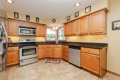 4123 N 95th St, Wauwatosa, WI 53222 - Photo 15