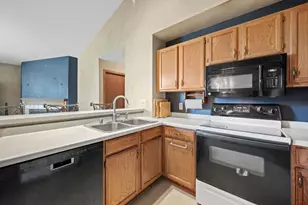 3604 W Rawson Ave, Franklin, WI 53132 - Photo 7