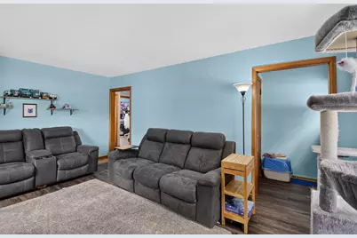 2304  James Blvd, Racine, WI 53403 - Photo 9