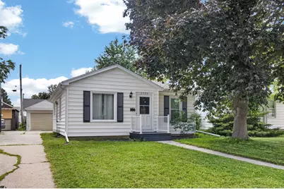2304  James Blvd, Racine, WI 53403 - Photo 3
