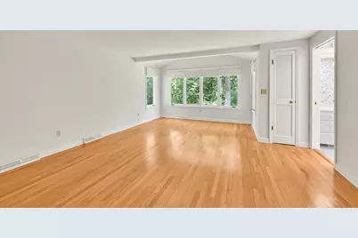 3767 S Shady Ln, New Berlin, WI 53146 - Photo 23