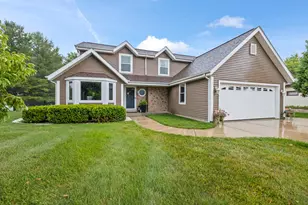 3960 Kings Way, Hartford, WI 53086 - Photo 1