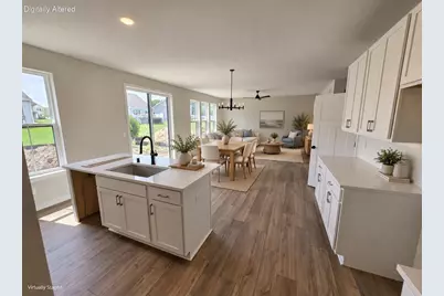 1487  Patton Dr, Hartford, WI 53027 - Photo 5