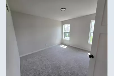 1487  Patton Dr, Hartford, WI 53027 - Photo 15