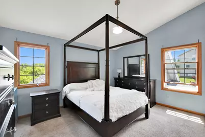 9505 N Michael Ct, Milwaukee, WI 53224 - Photo 7
