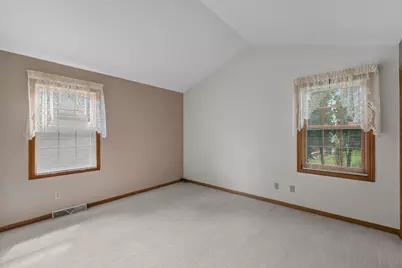 317 E Antoine Dr, Port Washington, WI 53074 - Photo 15