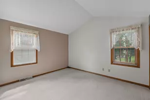 317 E Antoine Dr, Port Washington, WI 53074 - Photo 15