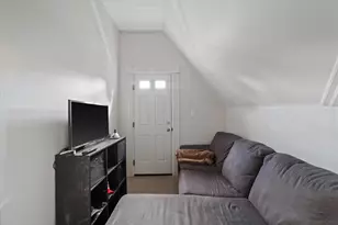 2200 S Winchester St, Milwaukee, WI 53207 - Photo 21