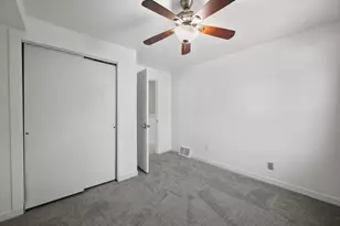 2200 S Winchester St, Milwaukee, WI 53207 - Photo 37