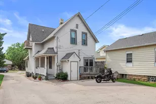2200 S Winchester St, Milwaukee, WI 53207 - Photo 39
