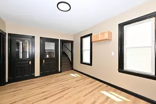 2448 N 28th St, Milwaukee, WI 53210 - Photo 15