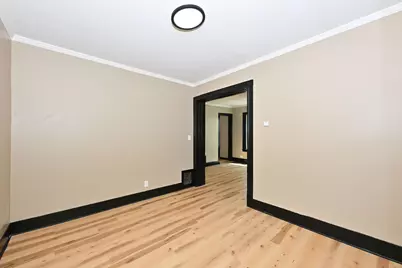 2448 N 28th St, Milwaukee, WI 53210 - Photo 9